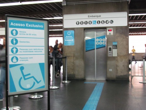 Acessibilidade para deficientes visuais