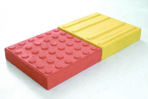 Piso tátil concreto preço